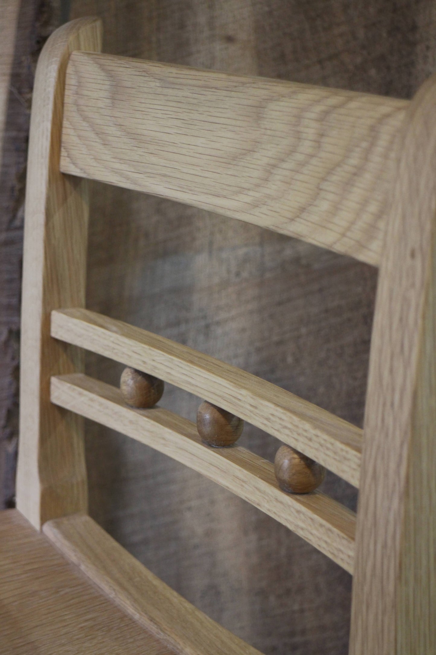 Lark stool