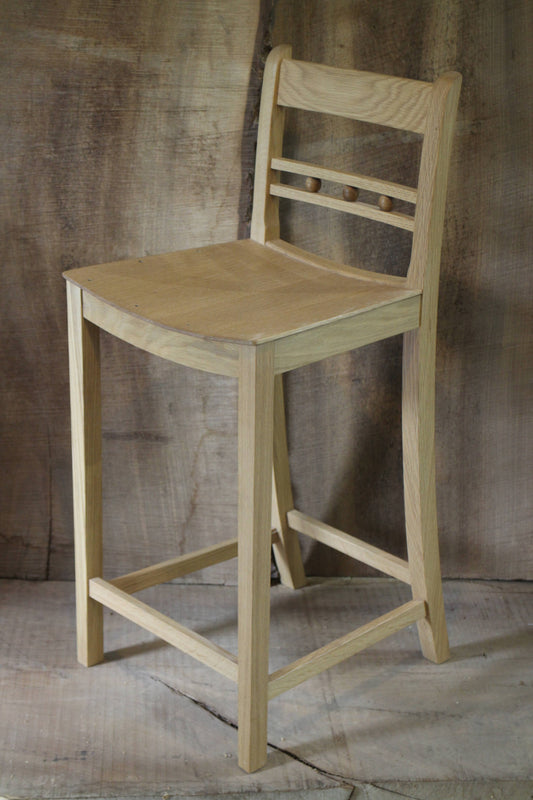 Lark stool